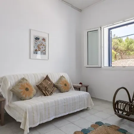 Perfect Adamantas (Milos)
